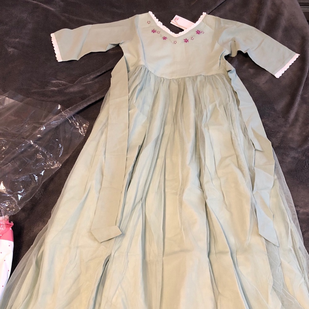 Well Dressed Wolf Sage & Berry maxi nib 7